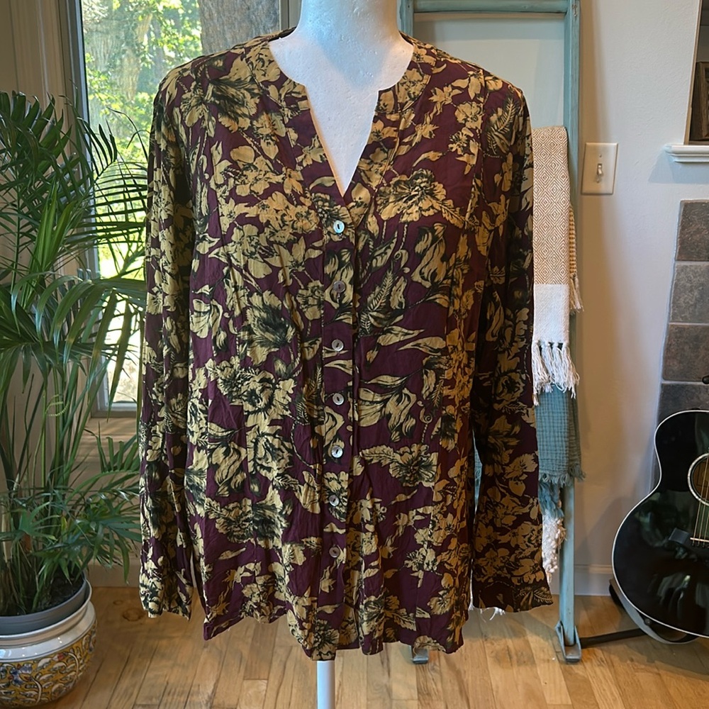 Soft surrounding Blouse